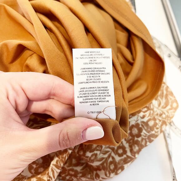 Taylor Smocked Tiered Printed Mini Dress Brown XL - Picture 7 of 8